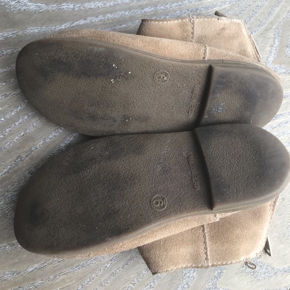 Gap short boot suede leather moccasins in size 9 little girl EUC - Picture 2 of 5